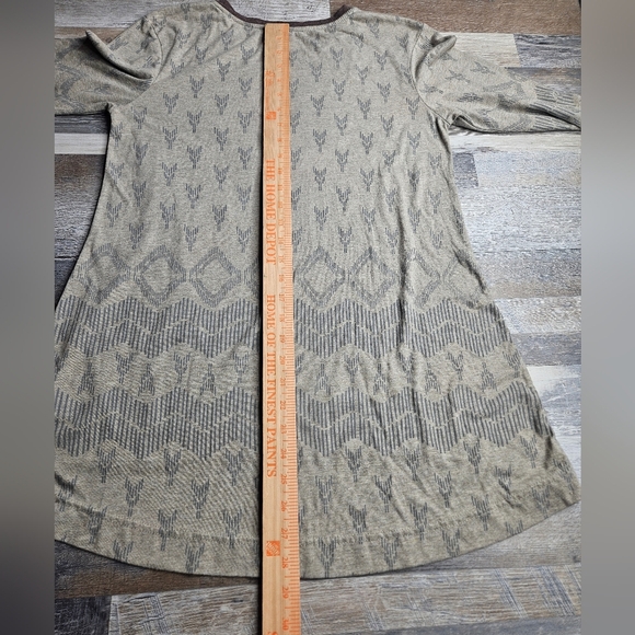 Double D Ranch Western Mountain Wear Women's Size XS Beaded Aztec Print Shirt - Picture 10 of 11